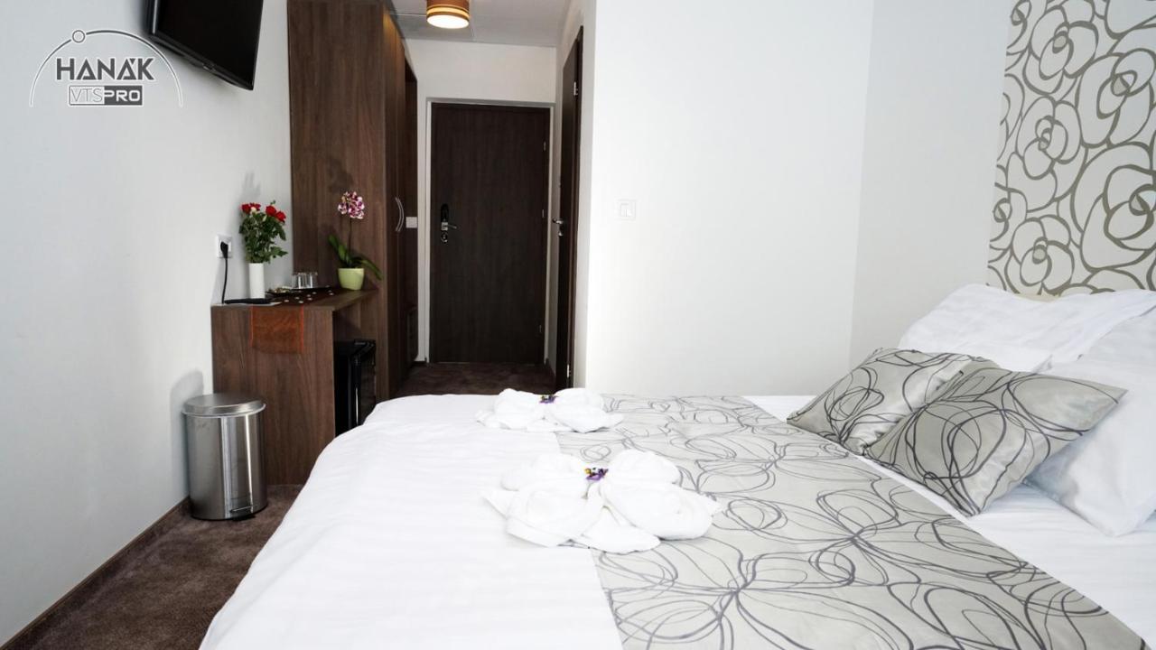 Hotel Irisz Nyíregyháza Екстериор снимка