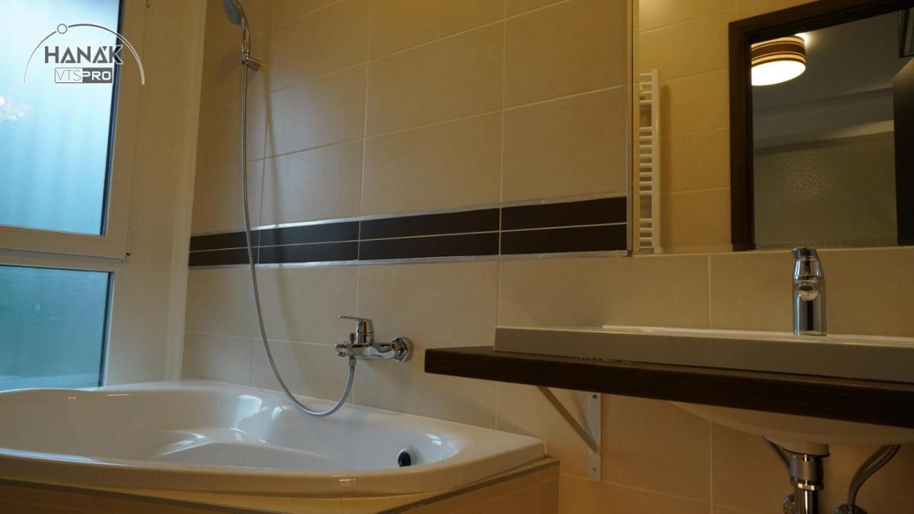 Hotel Irisz Nyíregyháza Екстериор снимка