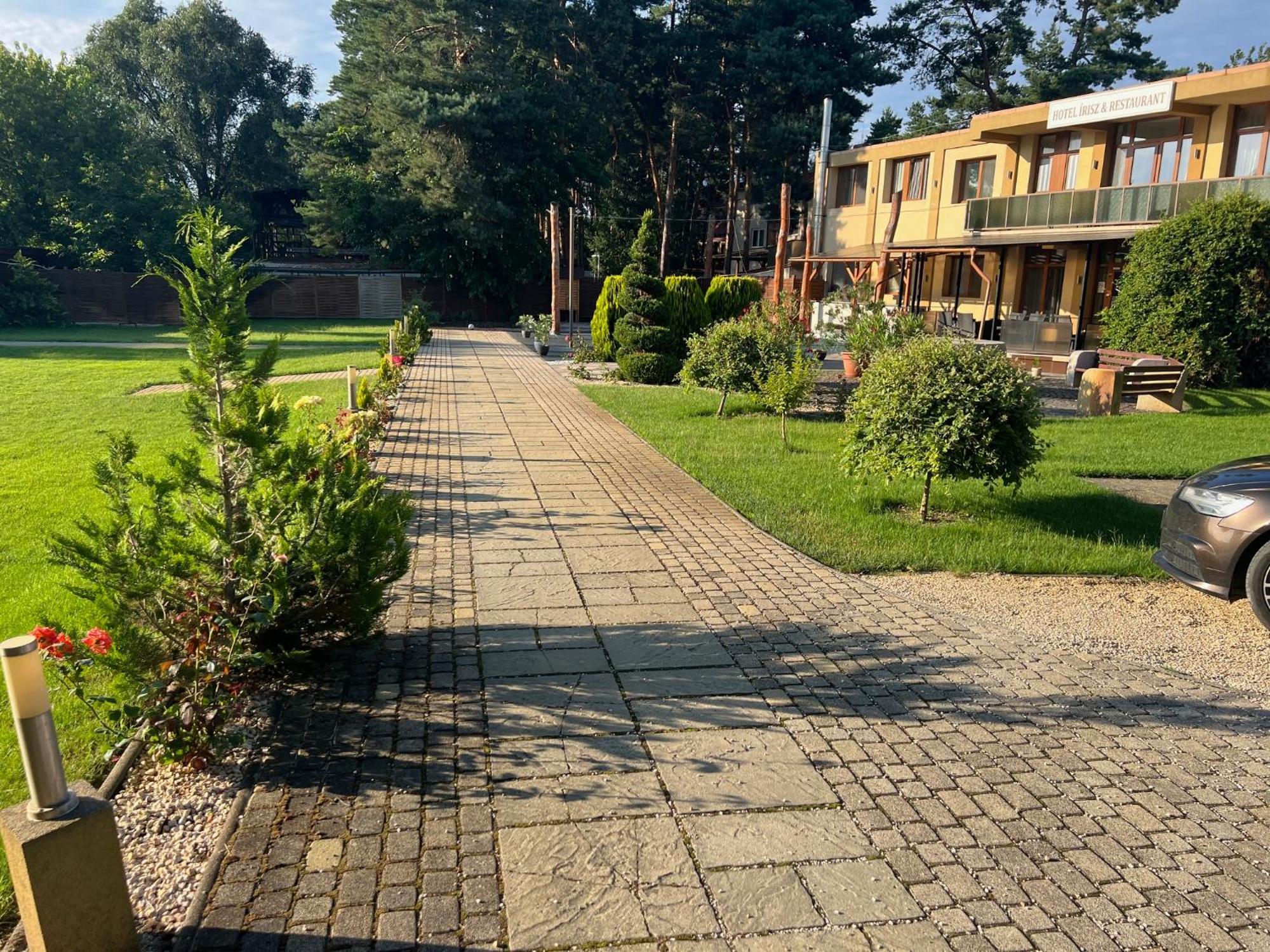 Hotel Irisz Nyíregyháza Екстериор снимка