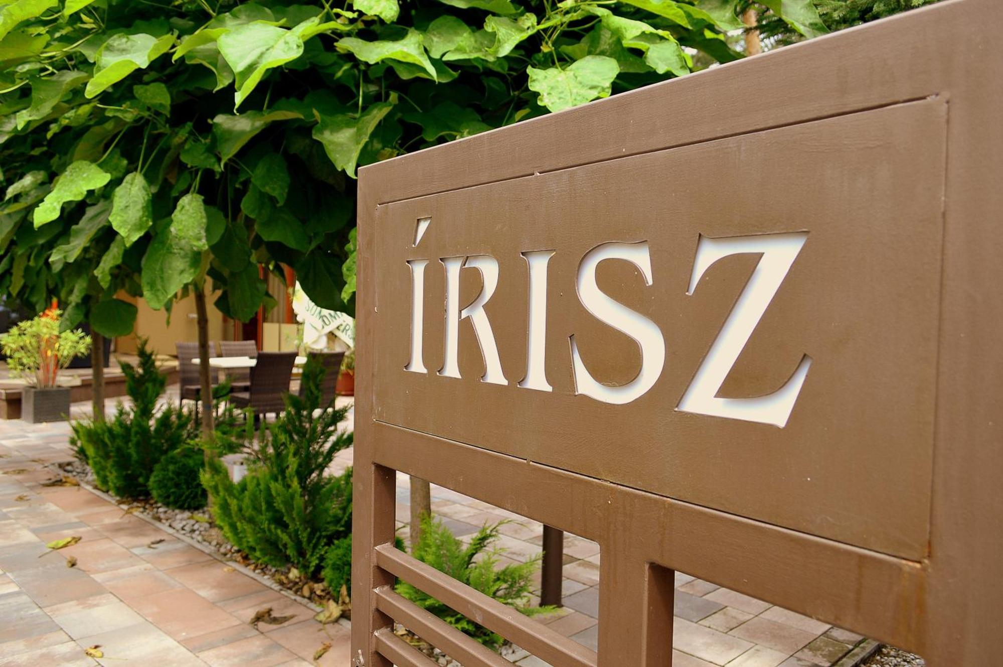 Hotel Irisz Nyíregyháza Екстериор снимка