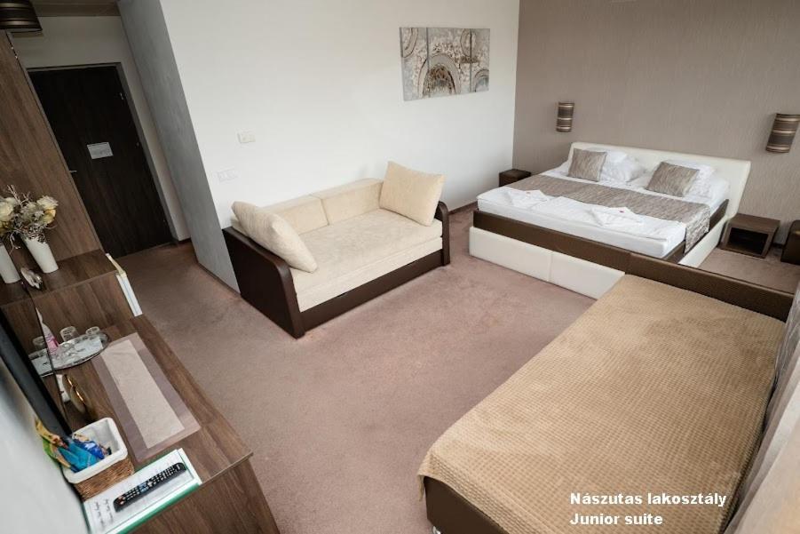 Hotel Irisz Nyíregyháza Екстериор снимка