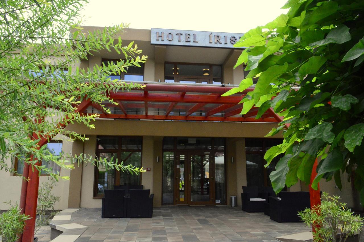 Hotel Irisz Nyíregyháza Екстериор снимка