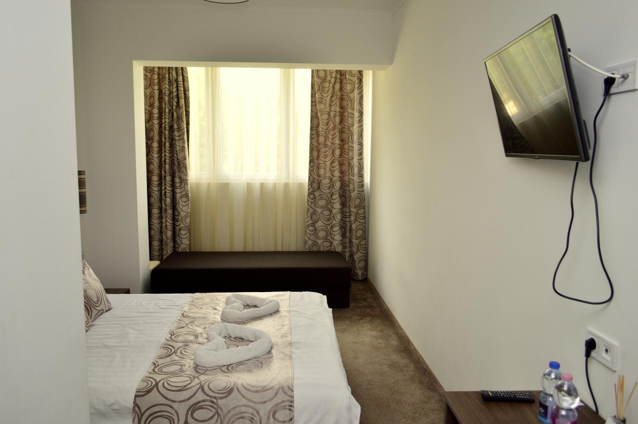 Hotel Irisz Nyíregyháza Екстериор снимка