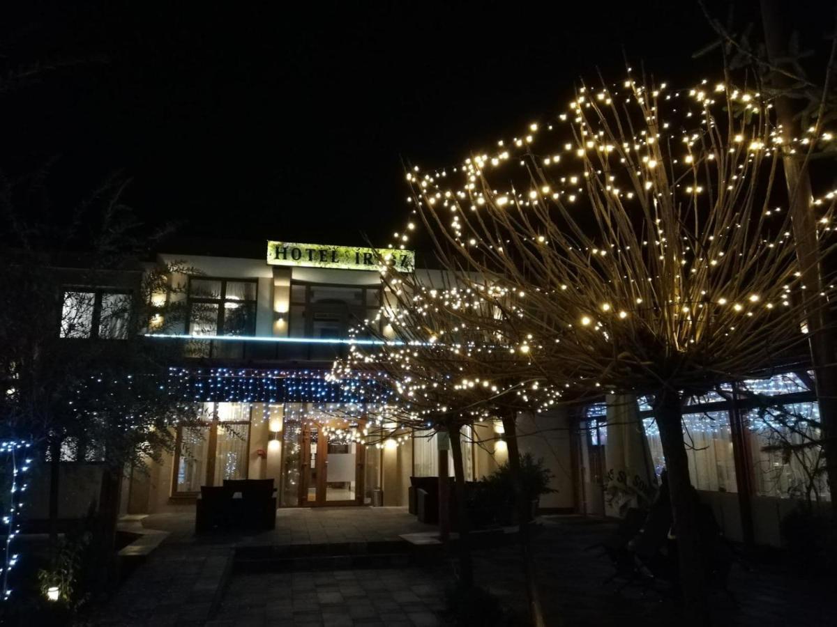 Hotel Irisz Nyíregyháza Екстериор снимка
